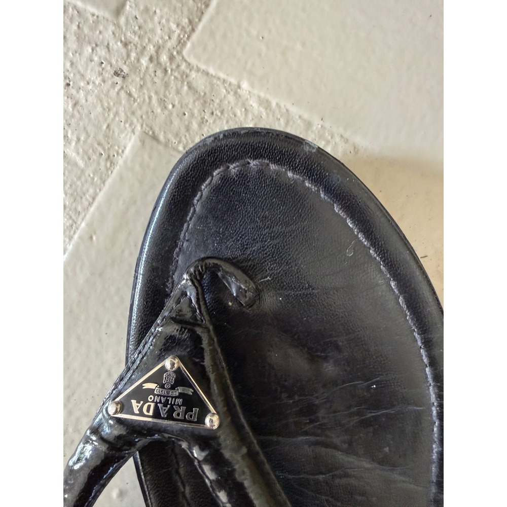 Prada Black Patent Leather Triangle Logo Thong Sandals 7 - Picture 6 of 13